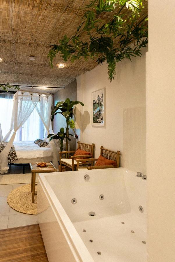 Bali Serenity Balneo Et Lit Rond Lagnieu Εξωτερικό φωτογραφία