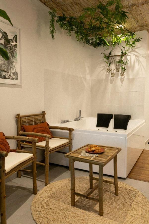 Bali Serenity Balneo Et Lit Rond Lagnieu Εξωτερικό φωτογραφία