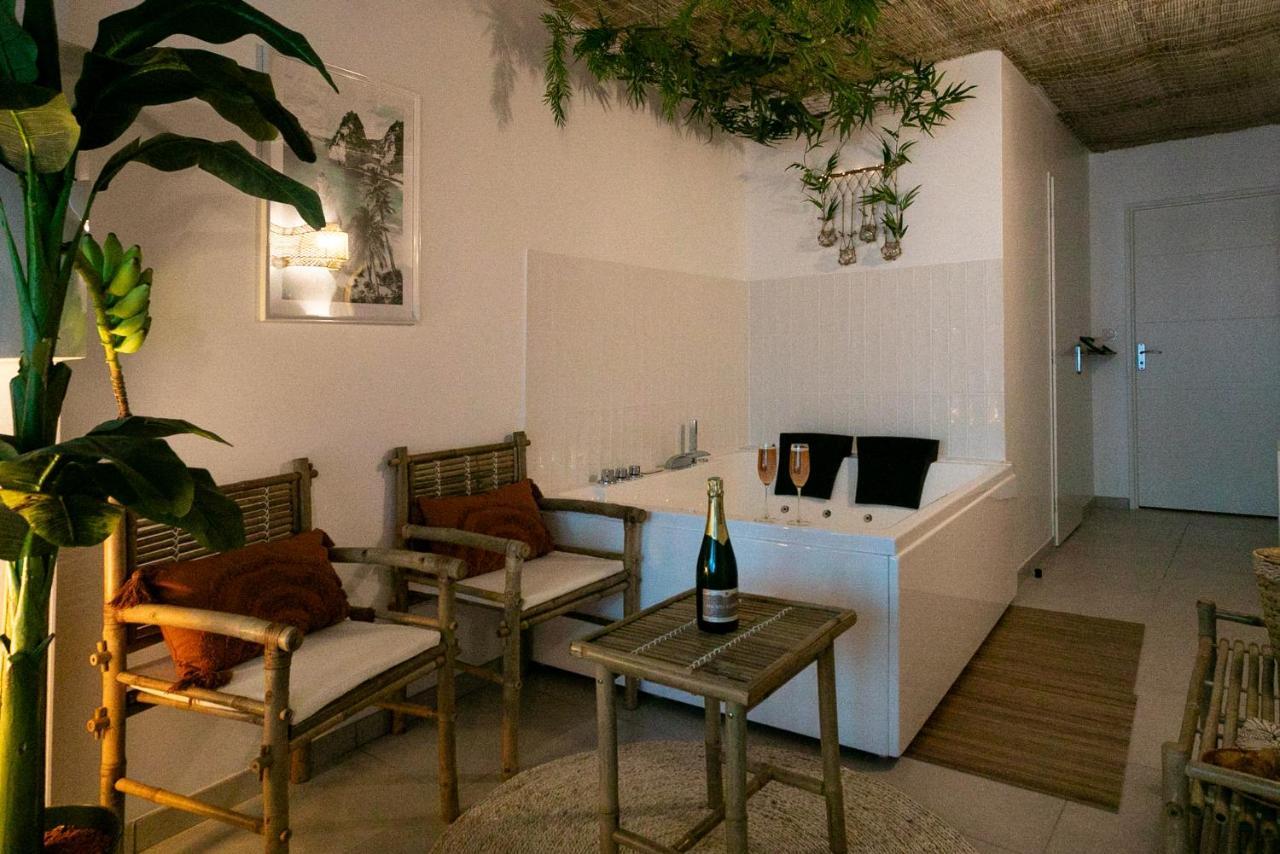 Bali Serenity Balneo Et Lit Rond Lagnieu Εξωτερικό φωτογραφία
